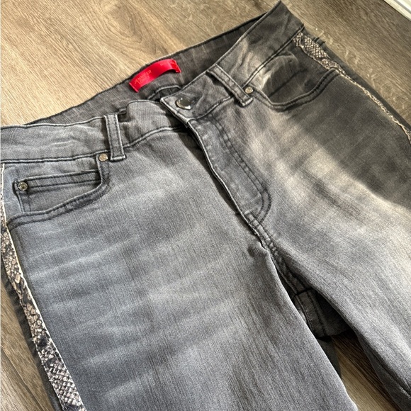 High Waisted Distressed Jeans Bundle - Light Wash & Gray Wash Denim - Picture 13 of 14